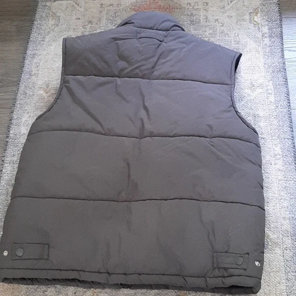 Men's size medium gray Coleman vest - Picture 5 of 7